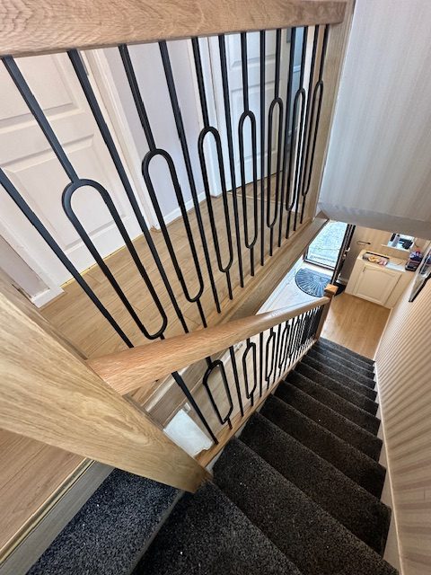 oval iron black metal spindles stair banister renovation milton keynes 2