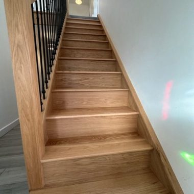 Oak & teardrop iron spindle staircase renovation